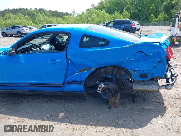 2011 Ford Mustang V6 with VIN 1ZVBP8AM3B5164284, listed as a IAAI auction lot 42013370 with 43,689 mi miles and . Bid and sale history available at DreamBid. Image 6.