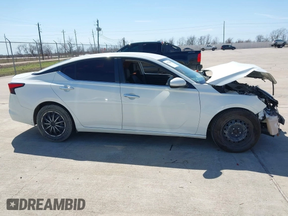 2019 Nissan Altima S with VIN 1N4BL4BV1KC154384, listed as a IAAI auction lot 41733885 with 102,566 mi miles and . Bid and sale history available at DreamBid. Image 13.