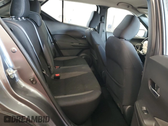 2019 Nissan Kicks SV with VIN 3N1CP5CU7KL554049, listed as a Copart auction lot 48328275 with 100,958 mi miles and Salvage Title. Bid and sale history available at carsss.com. Image 11.