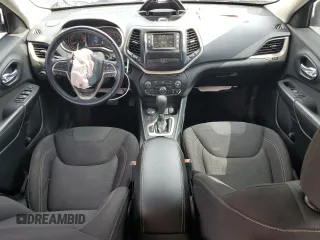 2016 Jeep Cherokee Latitude z VIN 1C4PJMCB0GW311046, wystawiony jako Copart lot #54308945 z przebiegiem 137 919 mil mil oraz Szkoda całkowita • Salvage title. Historia ofert i sprzedaży dostępna na DreamBid. Obrazek 8.