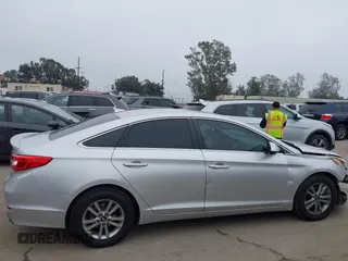 2016 Hyundai Sonata SE with VIN 5NPE24AF4GH376207, listed as a IAAI auction lot 42140797 with 133,138 mi miles and . Bid and sale history available at DreamBid. Image 13.