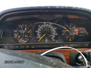 1991 Mercedes-Benz 420 with VIN WDBCA35E7MA572309, listed as a Copart auction lot 52513524 with 92,991 mi miles and Salvage Title. Bid and sale history available at carsss.com. Image 9.