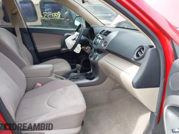 2006 Toyota RAV4 with VIN JTMZD33V966009113, listed as a IAAI auction lot 41770759 with 88,953 mi miles. Bid and sale history available at carsss.com. Image 5.