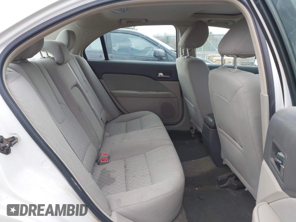2011 Ford Fusion SE with VIN 3FAHP0HGXBR171931, listed as a IAAI auction lot 41891621 with 183,766 mi miles. Bid and sale history available at carsss.com. Image 8.