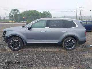 2024 Kia Telluride EX with VIN 5XYP34GC8RG493124, listed as a IAAI auction lot 42438819 with 20,320 mi miles and . Bid and sale history available at DreamBid. Image 15.