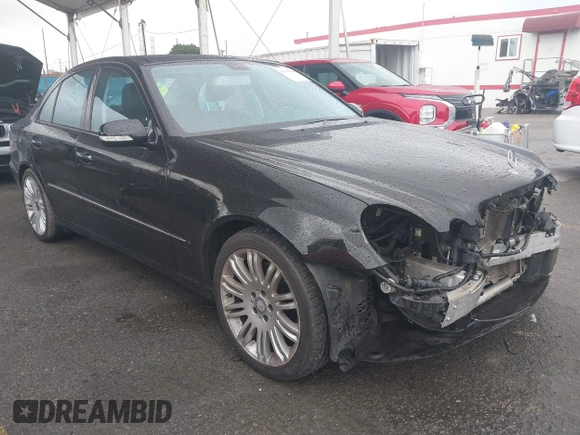 2008 Mercedes-Benz E-Class Sport 5.5L with VIN WDBUF72X88B201047, listed as a IAAI auction lot 41783805 with 115,646 mi miles. Bid and sale history available at carsss.com. Image 1.