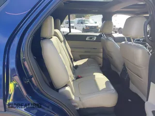 2011 Ford Explorer XLT with VIN 1FMHK8D82BGA29212, listed as a IAAI auction lot 42033218 with 197,999 mi miles and . Bid and sale history available at carsss.com. Image 8.