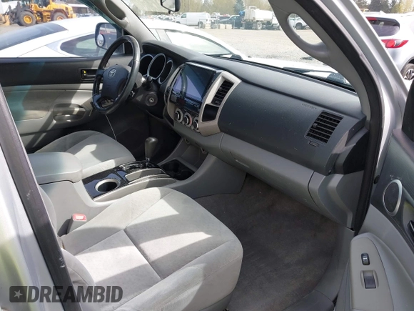 2006 Toyota Tacoma with VIN 3TMLU42NX6M005097, listed as a IAAI auction lot 41997203 with 264,291 mi miles and . Bid and sale history available at DreamBid. Image 5.
