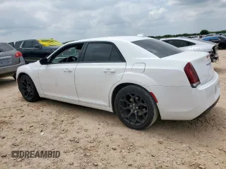 2019 Chrysler 300 Touring z VIN 2C3CCAAG7KH690628, wystawiony jako Copart lot #59369515 z przebiegiem 91 820 mil mil oraz Szkoda całkowita • Salvage title. Historia ofert i sprzedaży dostępna na DreamBid. Obrazek 2.