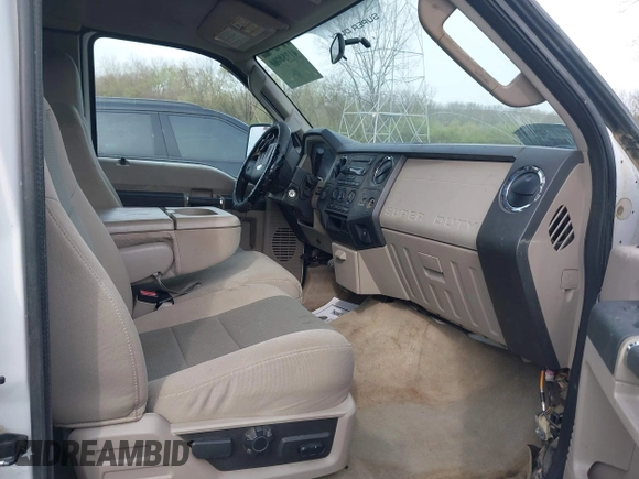 2008 Ford Super Duty F-250 SRW XL with VIN 1FTSX21518EC75966, listed as a IAAI auction lot 41958086 with 187,120 mi miles. Bid and sale history available at carsss.com. Image 5.
