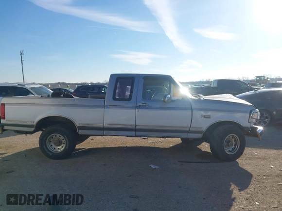 1995 Ford F-150 with VIN 1FTEX15N4SKC26738, listed as a IAAI auction lot 41575192 with 1 mi miles. Bid and sale history available at carsss.com. Image 13.
