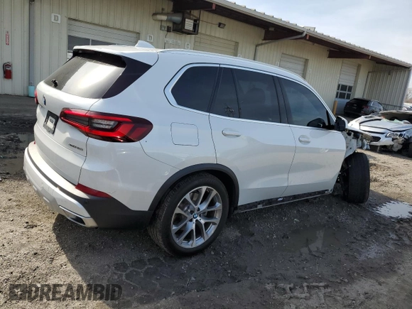 2023 BMW X5 xDrive40i with VIN 5UXCR6C04P9P97021, listed as a Copart auction lot 49247845 with 44,268 mi miles and Salvage Title. Bid and sale history available at DreamBid. Image 3.