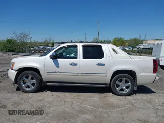2011 Chevrolet Avalanche LTZ with VIN 3GNTKGE35BG349390, listed as a IAAI auction lot 42116974 with 173,817 mi miles and . Bid and sale history available at DreamBid. Image 14.