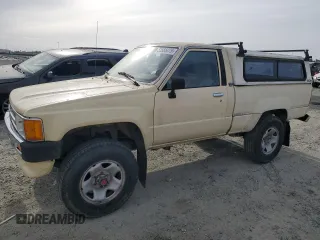 1988 Toyota Pickup с VIN JT4RN63A8J8001609, выставлен на аукционе Copart как лот 53565875 с пробегом 123 572 миль миль и Чистый • Clean title. История ставок и продаж доступна на DreamBid. Изображение 1.
