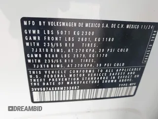 2024 Volkswagen Tiguan Wolfsburg Edition z VIN 3VV5B7AX8RM233687, wystawiony jako IAAI lot #41504709 z przebiegiem 2 387 mil mil oraz . Historia ofert i sprzedaży dostępna na DreamBid. Obrazek 9.
