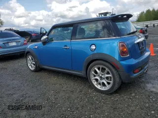 2008 MINI Hardtop S z VIN WMWMF73558TV33839, wystawiony jako Copart lot #53319125 z przebiegiem 141 830 mil mil oraz Czysty tytuł • Clean title. Historia ofert i sprzedaży dostępna na DreamBid. Obrazek 2.