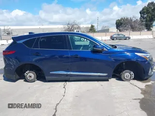 2019 Acura RDX Technology with VIN 5J8TC1H5XKL011164, listed as a IAAI auction lot 41783237 with Not provided miles and . Bid and sale history available at DreamBid. Image 13.