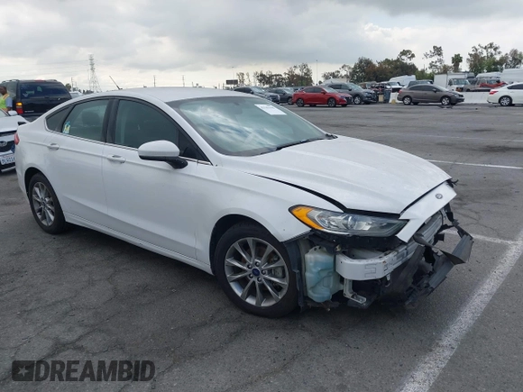 2017 Ford Fusion SE with VIN 3FA6P0H75HR335912, listed as a IAAI auction lot 42141318 with 160,614 mi miles. Bid and sale history available at carsss.com. Image 1.