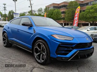 2021 Lamborghini Urus z VIN ZPBUA1ZL2MLA13010, wystawiony jako Copart lot #44308855 z przebiegiem 20 177 mil mil oraz Tytuł czysty. Historia ofert i sprzedaży dostępna na DreamBid. Obrazek 1.
