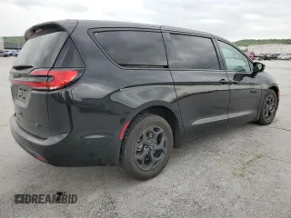 2022 Chrysler Pacifica Hybrid Limited z VIN 2C4RC1S76NR207827, wystawiony jako Copart lot #53727765 z przebiegiem 32 494 mil mil oraz Szkoda całkowita • Salvage title. Historia ofert i sprzedaży dostępna na DreamBid. Obrazek 3.