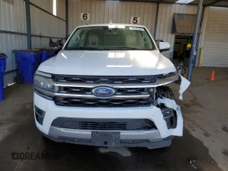 2024 Ford Expedition Limited with VIN 1FMJU2A88REA61472, listed as a Copart auction lot 60254525 with 38,302 mi miles and Clean title. Bid and sale history available at DreamBid. Image 5.