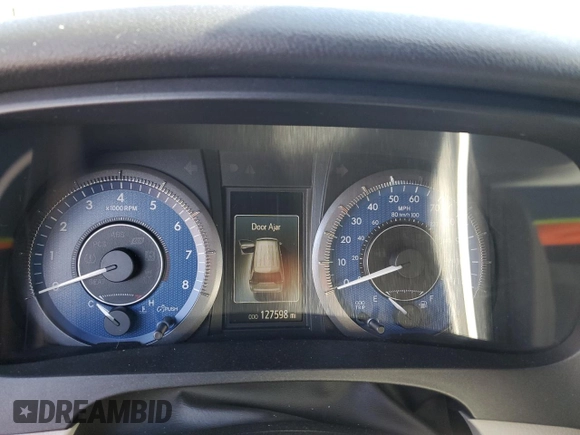 2019 Toyota Sienna LE Auto Access Seat with VIN 5TDKZ3DCXKS997321, listed as a Copart auction lot 47957045 with 127,598 mi miles and Salvage Title. Bid and sale history available at DreamBid. Image 9.