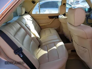 1989 Mercedes-Benz 300 with VIN WDBCA24DXKA468784, listed as a Copart auction lot 46307885 with 233,061 mi miles and Salvage Title. Bid and sale history available at DreamBid. Image 10.