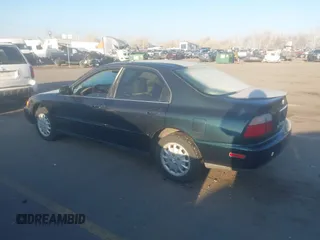 1996 Honda Accord EX w/Leather with VIN 1HGCD5666TA176707, listed as a IAAI auction lot 41328043 with 174,374 mi miles. Bid and sale history available at carsss.com. Image 3.