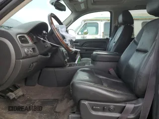 2014 GMC Yukon XL Denali with VIN 1GKS2MEFXER105451, listed as a Copart auction lot 87969055 with 195,639 mi miles and Salvage Title. Bid and sale history available at carsss.com. Image 7.