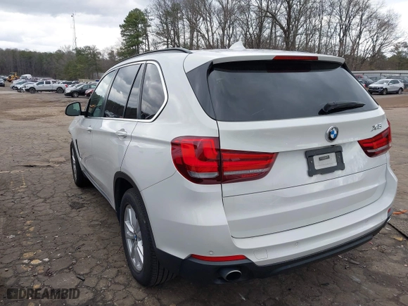 2015 BMW X5 sDrive35i with VIN 5UXKR2C54F0H34975, listed as a IAAI auction lot 41704467 with 92,006 mi miles. Bid and sale history available at carsss.com. Image 3.
