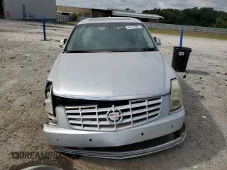 2011 Cadillac DTS Premium Collection z VIN 1G6KH5E69BU137044, wystawiony jako Copart lot #54723905 z przebiegiem 128 081 mil mil oraz Szkody całkowita. Historia ofert i sprzedaży dostępna na DreamBid. Obrazek 5.