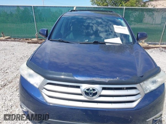 2012 Toyota Highlander Limited with VIN 5TDYK3EH0CS072699, listed as a IAAI auction lot 41861645 with 183,815 mi miles and . Bid and sale history available at DreamBid. Image 6.