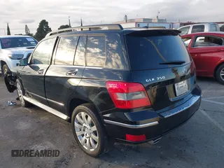 2010 Mercedes-Benz GLK 350 with VIN WDCGG5GB5AF401535, listed as a IAAI auction lot 41505275 with 164,921 mi miles and . Bid and sale history available at DreamBid. Image 3.
