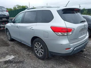 2014 Nissan Pathfinder SL z VIN 5N1AR2MM8EC676197, wystawiony jako IAAI lot #42269076 z przebiegiem 196 827 mil mil oraz . Historia ofert i sprzedaży dostępna na DreamBid. Obrazek 3.