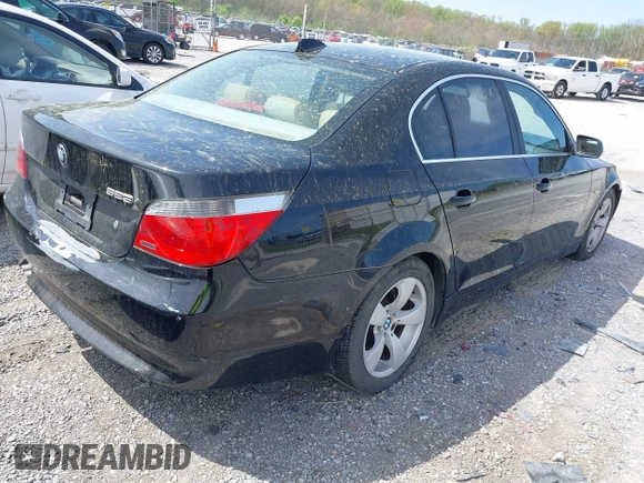 2007 BMW 5 Series 525i with VIN WBANE53577CY05978, listed as a IAAI auction lot 41943909 with 161,541 mi miles and . Bid and sale history available at carsss.com. Image 4.