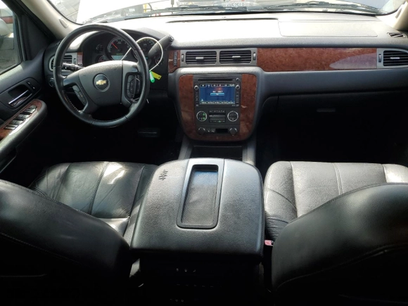 2008 Chevrolet Tahoe Hybrid with VIN 1GNFC13528R207292, listed as a Copart auction lot 48617175 with NaN miles and Clean Title. Bid and sale history available at carsss.com. Image 8.