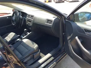2012 Volkswagen Jetta SE z VIN 3VWDP7AJ2CM351066, wystawiony jako IAAI lot #42091019 z przebiegiem 108 748 mil mil oraz . Historia ofert i sprzedaży dostępna na DreamBid. Obrazek 5.