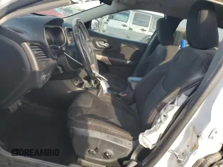 2017 Jeep Cherokee Latitude with VIN 1C4PJLCS7HW619486, listed as a Copart auction lot 47152985 with 69,837 mi miles and Salvage Title. Bid and sale history available at carsss.com. Image 7.