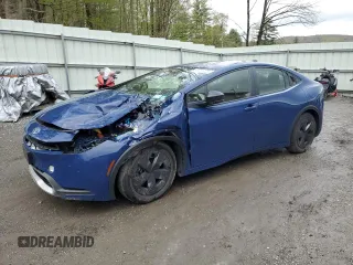 2024 Toyota Prius SE z VIN JTDACACU4R3026029, wystawiony jako Copart lot #55515735 z przebiegiem 14 215 mil mil oraz Szkoda całkowita • Salvage title. Historia ofert i sprzedaży dostępna na DreamBid. Obrazek 1.