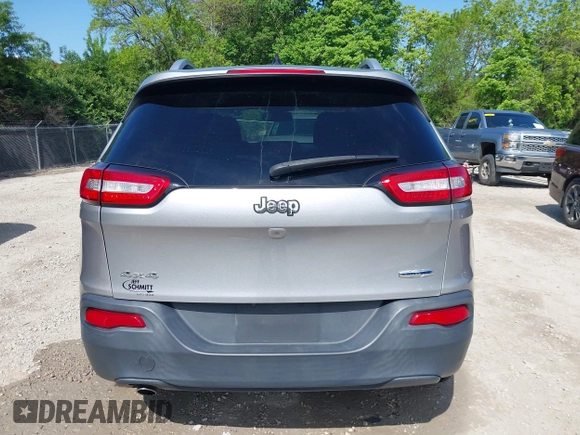 2016 Jeep Cherokee Latitude с VIN 1C4PJMCB8GW123908, выставлен на аукционе IAAI как лот 42321988 с пробегом 77 358 миль миль и . История ставок и продаж доступна на DreamBid. Изображение 17.