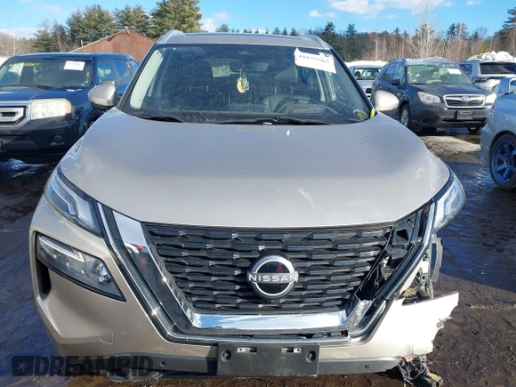 2022 Nissan Rogue Platinum with VIN JN8BT3DD6NW275718, listed as a IAAI auction lot 41675565 with 37,648 mi miles and . Bid and sale history available at DreamBid. Image 12.