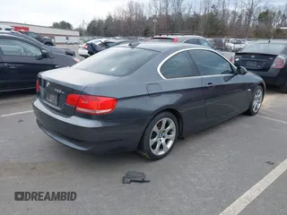 2008 BMW 3 Series 328xi z VIN WBAWV53528P078991, wystawiony jako IAAI lot #41662807 z przebiegiem Nie podano mil oraz . Historia ofert i sprzedaży dostępna na DreamBid. Obrazek 4.