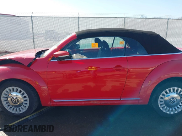 2013 Volkswagen Beetle 2.5L with VIN 3VW5P7AT1DM833048, listed as a IAAI auction lot 41769453 with Not Provided miles and . Bid and sale history available at DreamBid. Image 14.