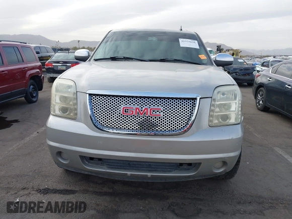 2007 GMC Yukon SLT with VIN 1GKFC13017R230675, listed as a IAAI auction lot 41555626 with 140,022 mi miles. Bid and sale history available at carsss.com. Image 12.