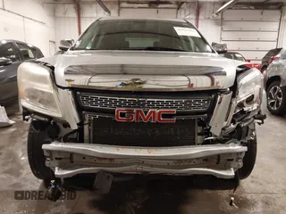 2011 GMC Terrain SLT-2 with VIN 2CTALWEC0B6450568, listed as a IAAI auction lot 41922964 with 181,378 mi miles and . Bid and sale history available at carsss.com. Image 6.