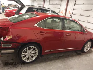 2010 Lexus HS 250h z VIN JTHBB1BA3A2005521, wystawiony jako IAAI lot #41817775 z przebiegiem 233 086 mil mil oraz . Historia ofert i sprzedaży dostępna na DreamBid. Obrazek 13.