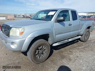 2007 Toyota Tacoma PreRunner with VIN 5TETU62N07Z455180, listed as a IAAI auction lot 41600899 with 372,636 mi miles. Bid and sale history available at carsss.com. Image 2.