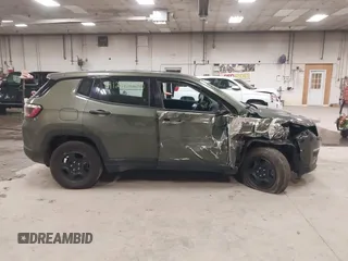 2020 Jeep Compass Sport with VIN 3C4NJDAB7LT132688, listed as a IAAI auction lot 41262430 with 91,167 mi miles and . Bid and sale history available at DreamBid. Image 13.