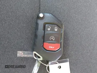 2024 Jeep Wrangler Willys с VIN 1C4PJXDNXRW125950, выставлен на аукционе IAAI как лот 41497980 с пробегом 26 574 миль миль и . История ставок и продаж доступна на DreamBid. Изображение 11.