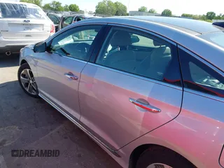 2019 Hyundai Sonata Limited z VIN KMHE34L32KA090514, wystawiony jako IAAI lot #41972794 z przebiegiem 54 602 mil mil oraz . Historia ofert i sprzedaży dostępna na DreamBid. Obrazek 15.